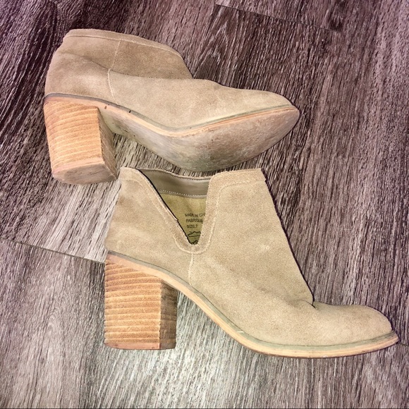 Urban Outfitters Suede Ankle Booties - Picture 5 of 8